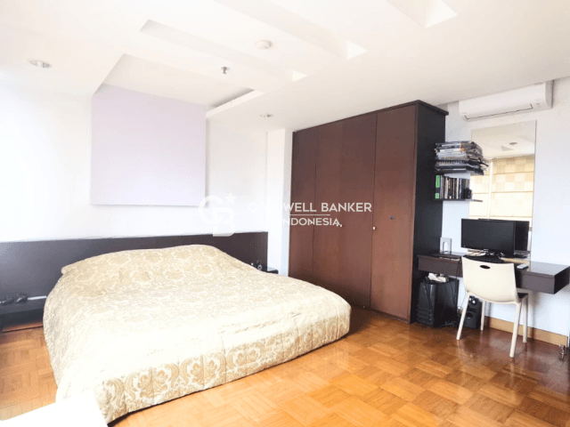 Park Royale Tower 2 Lantai 15