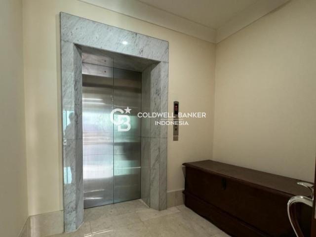 Pakubuwono Residence Tower Ironwood Lantai Rendah