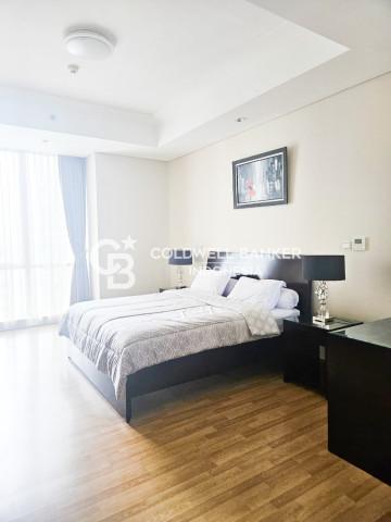 The Peak Sudirman Tower Regis Lantai Sedang