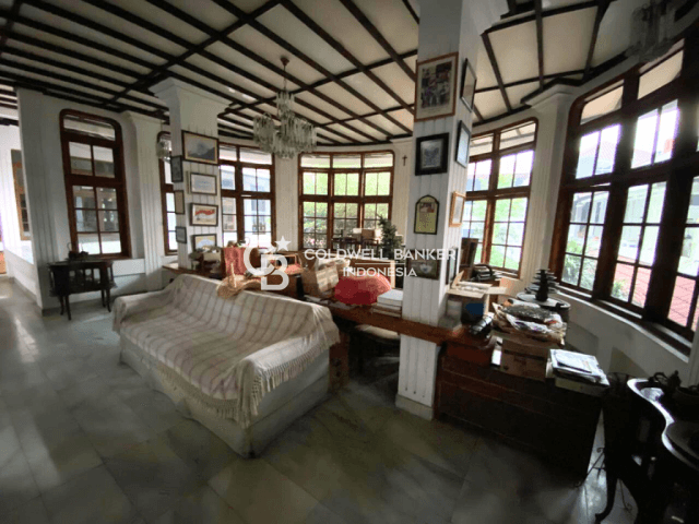 Rumah Dijual Mampang Prapatan 7 Kamar