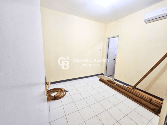 Rumah Dijual Karang Tengah 3 Kamar