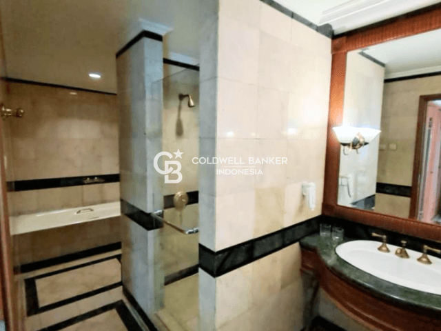 Somerset Grand Citra Middle Floor