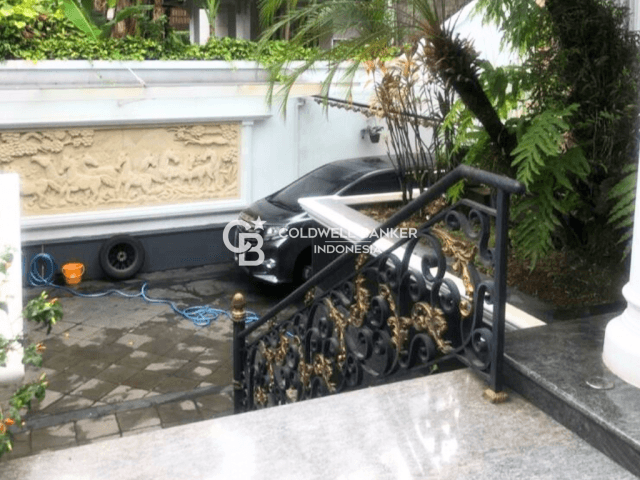 Rumah Dijual Simprug Garden 4 Kamar