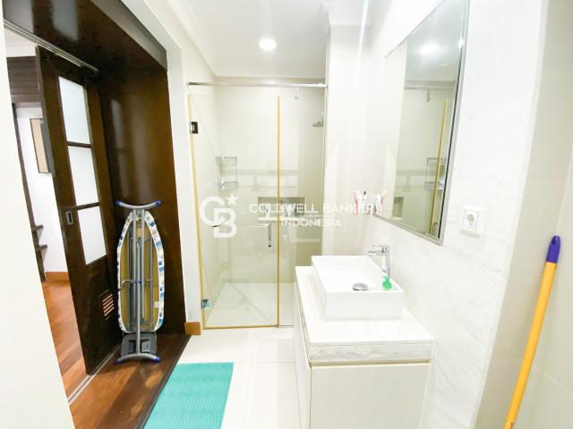 Residence 8 Senopati Tower 2 Lantai 37