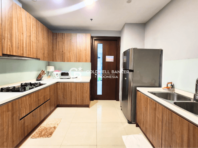 Pakubuwono View Tower Redwood Lantai Sedang