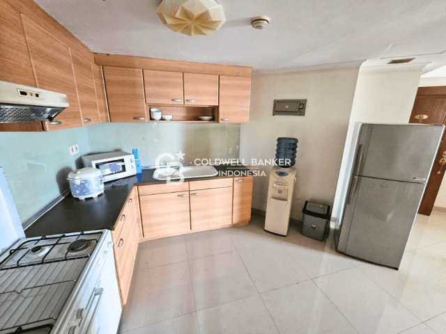 Sudirman Tower Condominium Tower A Lantai Sedang