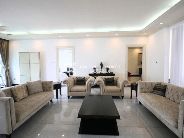 Rumah Disewakan Patra Kuningan 6 Kamar