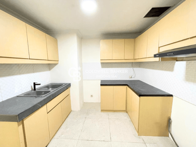 Simprug Indah Lantai 16