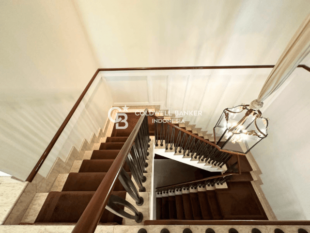 Rumah Dijual Townhouse Pakubuwono Residence 4 Kamar