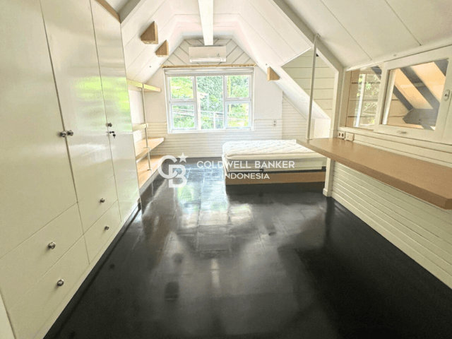 Rumah Disewakan Pondok Indah 4 Kamar