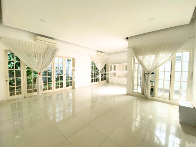 Rumah Dijual Jl. Purwakarta Menteng 4 Kamar