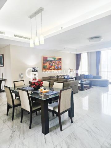 The Peak Sudirman Tower Regis Lantai Sedang