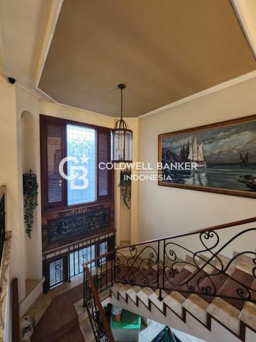 Dijual Rumah di Sekolah Kencana Pondok Indah 5 Kamar