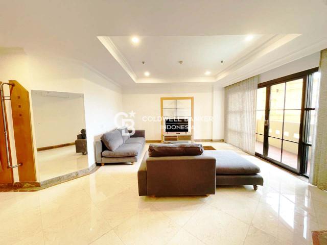 Kusuma Chandra Lantai 5