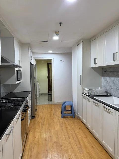 SCBD Suites Lantai Rendah