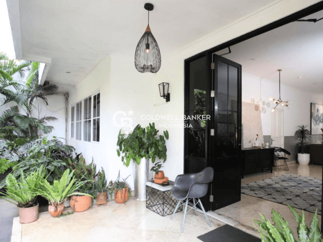 Rumah Dijual Jl. Dempo Kebayoran Baru 5 Kamar
