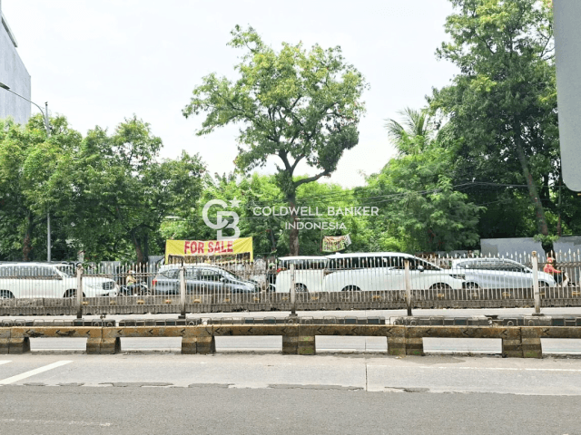 Tanah Pejaten Dijual 7596 M2