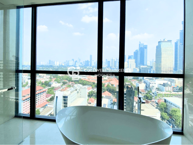 Pakubuwono Menteng Lantai Sedang