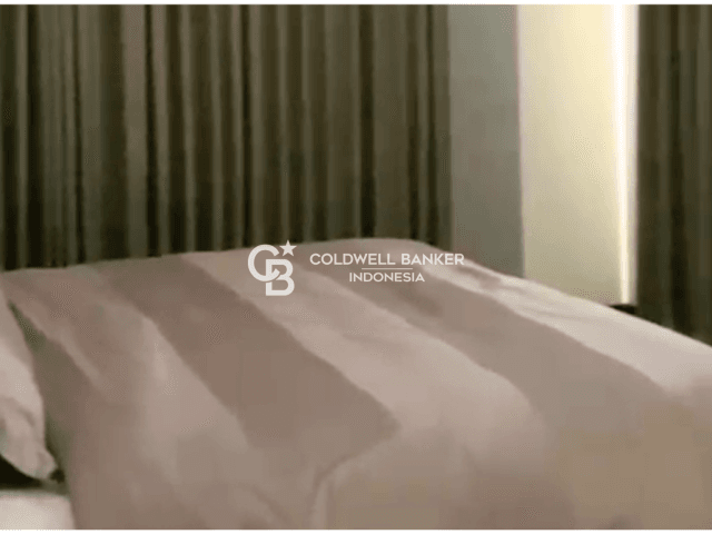 Pakubuwono Menteng Lantai Sedang