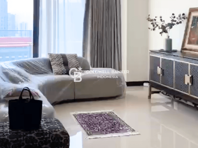 Pakubuwono Menteng Lantai Sedang