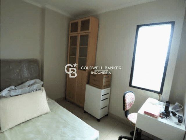 Hamptons Park Tower B Lantai 25