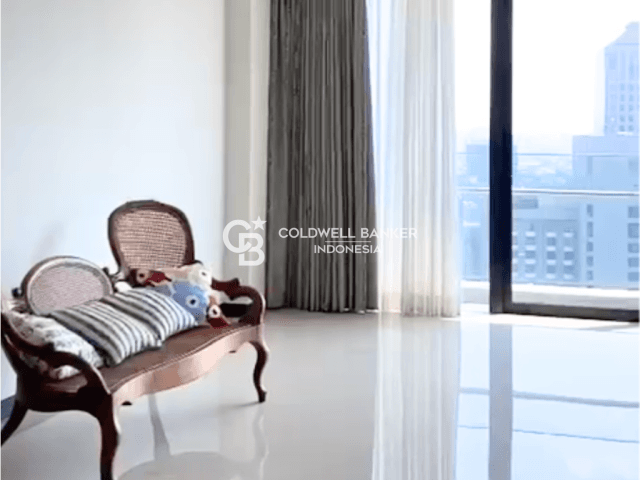 Pakubuwono Menteng Lantai Sedang