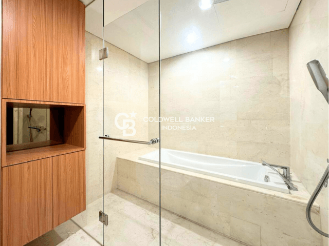 Ciputra World 2 Tower The Residence Lantai 42