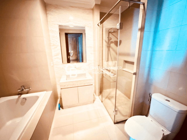 Residence 8 Tower 3 Lantai 39