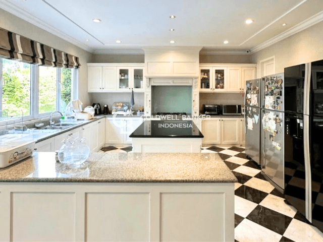 Rumah Disewakan Pejaten Barat 4 Kamar