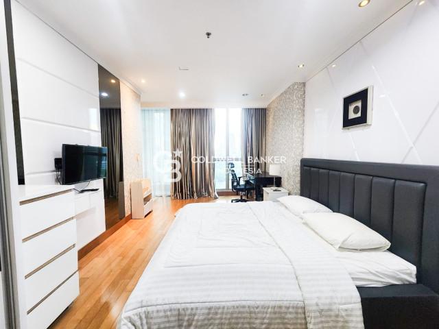 Residence 8 Senopati Tower 2 10th Floor