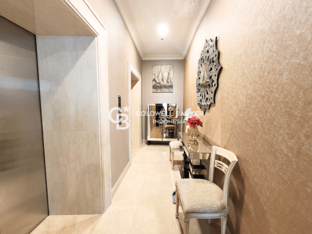 Pakubuwono View Tower Redwood Lantai Rendah