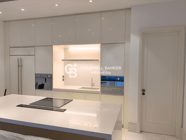 Apartemen St. Regis Lantai Tinggi