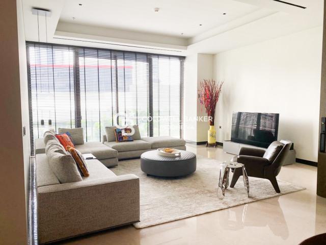 Pakubuwono Menteng Lantai Rendah