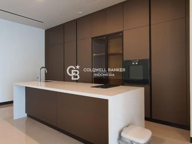 Pakubuwono Menteng Lantai Sedang