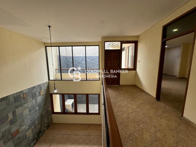 Rumah Dijual Jl. Hang Lekir Kebayoran Baru 4 Kamar