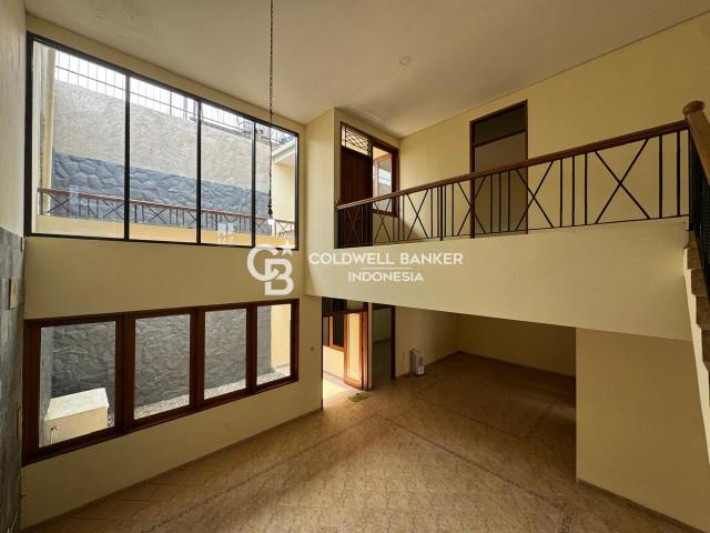 Rumah Dijual Jl. Hang Lekir Kebayoran Baru 4 Kamar