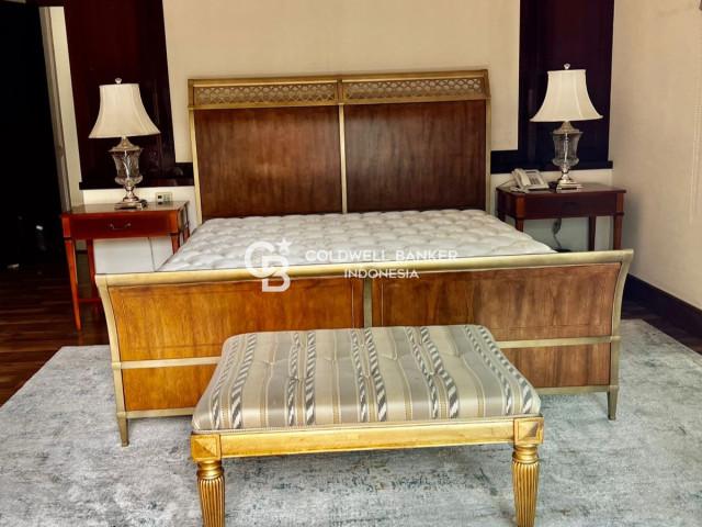 Pakubuwono Residence Tower Ironwood Lantai Rendah